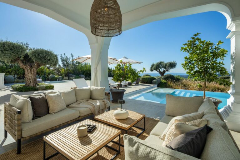 35ad78476ba35c5c7198f3bff56ca27a - 9