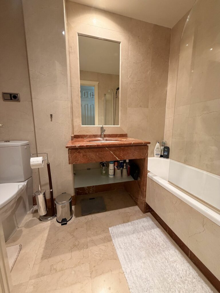 389408b4a25b29e3e989760f6ced8012 - 10