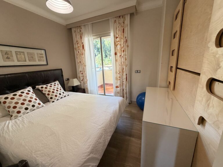 389408b4a25b29e3e989760f6ced8012 - 14