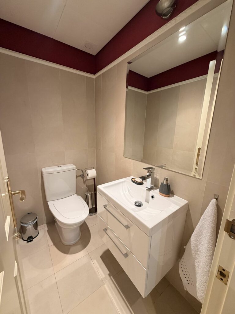 389408b4a25b29e3e989760f6ced8012 - 15