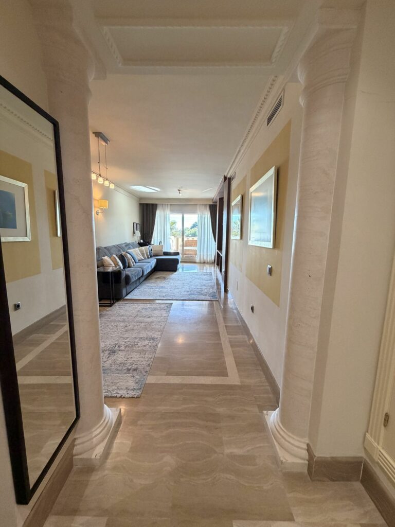 389408b4a25b29e3e989760f6ced8012 - 9