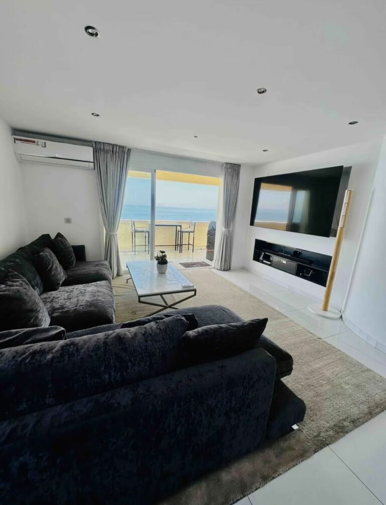 38fe92c1b62fe6c1a9d5fb12a3735329 - 4