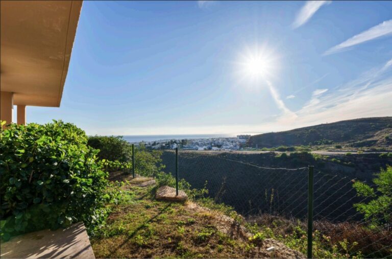 392f5821a509d5dedb951d5bbf6cc382 - 11