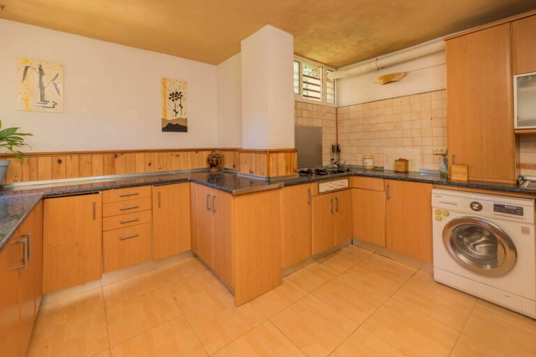 3aae84dfbdc4a95b29d72a6d96a50666 - 3