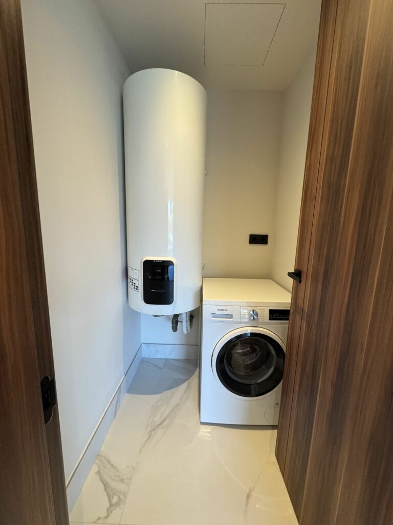 3b0c84a3668515cf20c1dc5b9ed17393 - 10