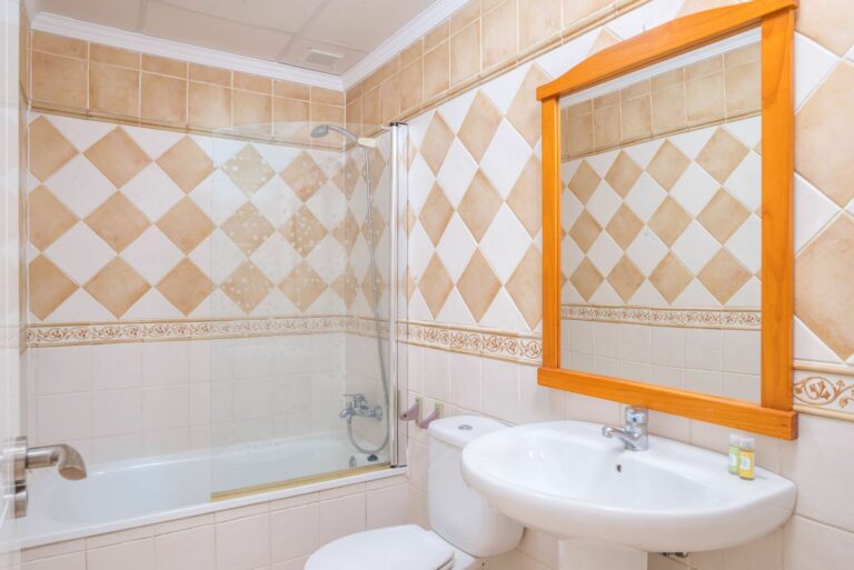 3b4d87367a30b02a31548e06553fc49c - 10