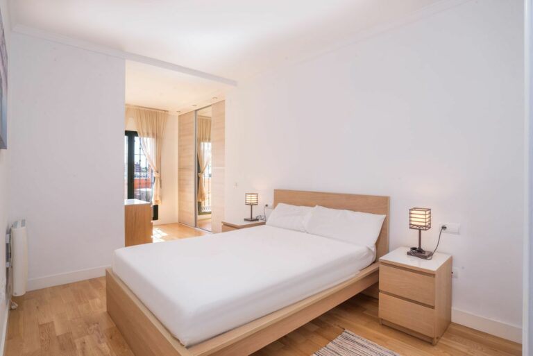 3b4d87367a30b02a31548e06553fc49c - 12