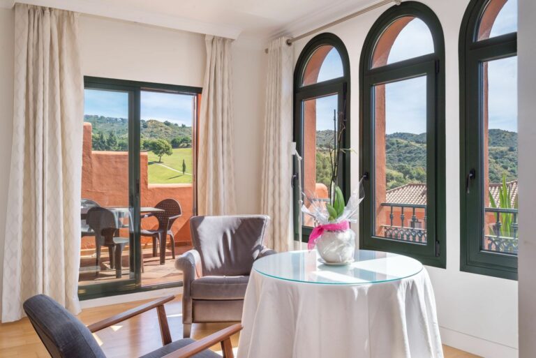 3b4d87367a30b02a31548e06553fc49c - 3