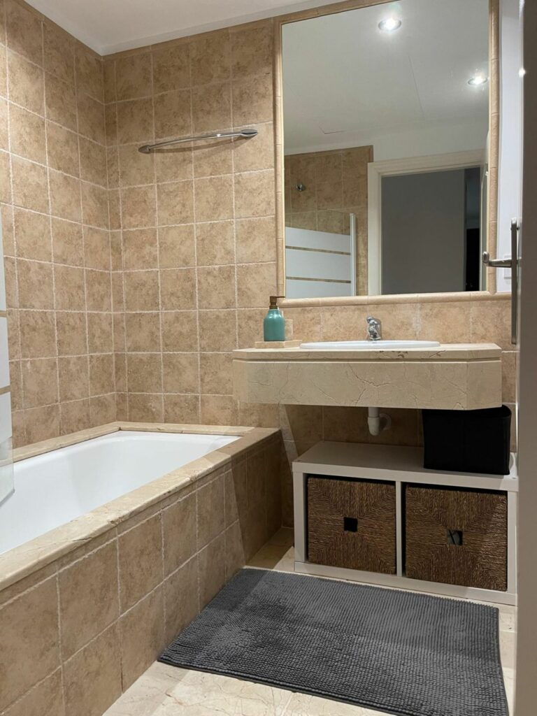 3bbafc7e2c4af7cd4debf327985bfdba - 15