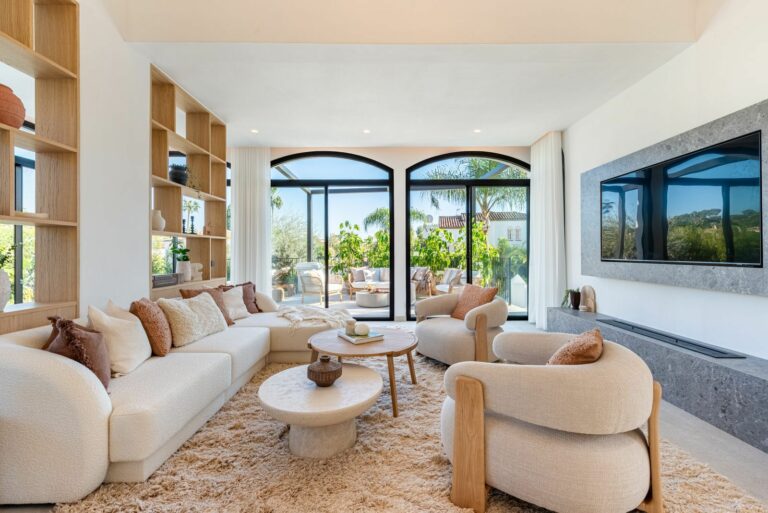 3c0228fd3856d2338571cbc8744bbebb - 11