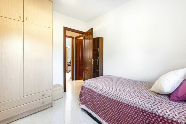 3cadc6ae83051872b327aefd756c8af5 - 13