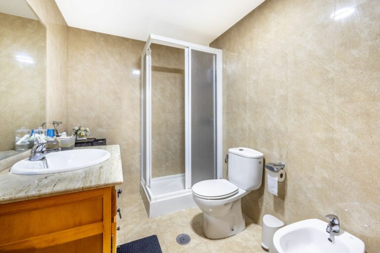 3cadc6ae83051872b327aefd756c8af5 - 14