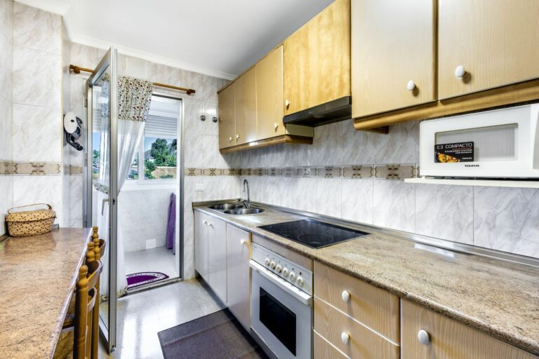 3cadc6ae83051872b327aefd756c8af5 - 3