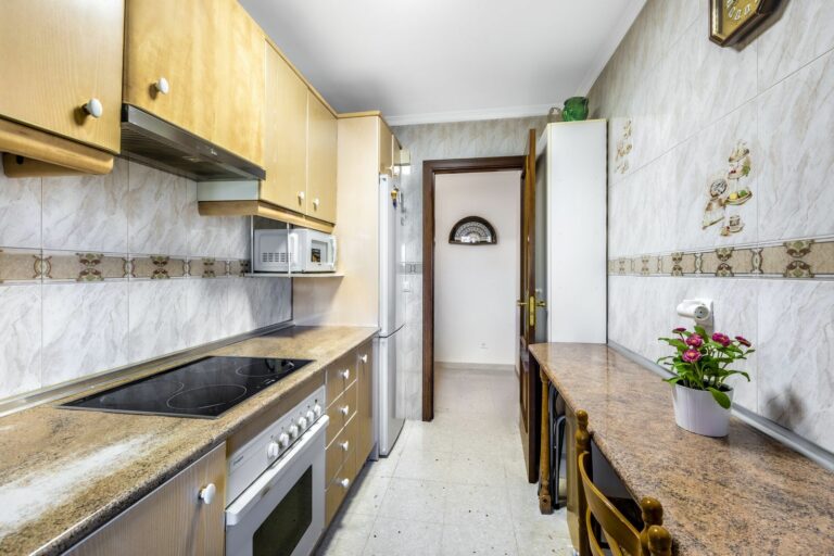 3cadc6ae83051872b327aefd756c8af5 - 4