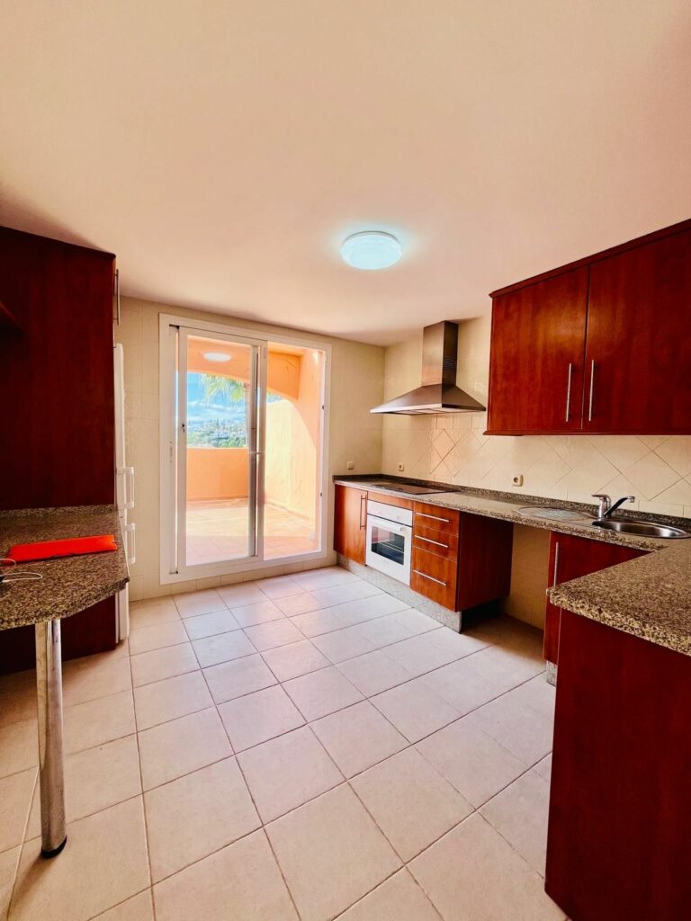 3d57527d7124917a426d47fab766cf85 - 5