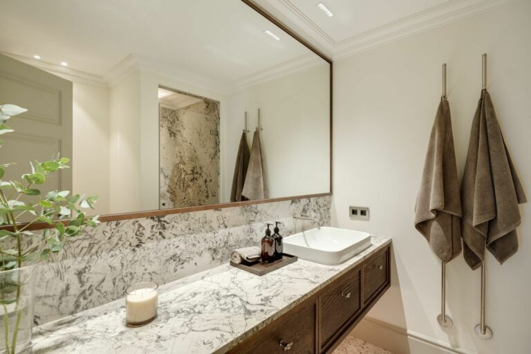 3ef718d8a74249a251bd9c6c1de10943 - 11