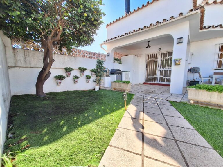 4058383849156d3d71eb8c33bf3afd68 - 10