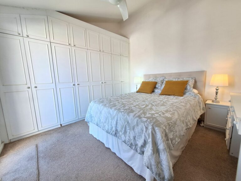 4058383849156d3d71eb8c33bf3afd68 - 4