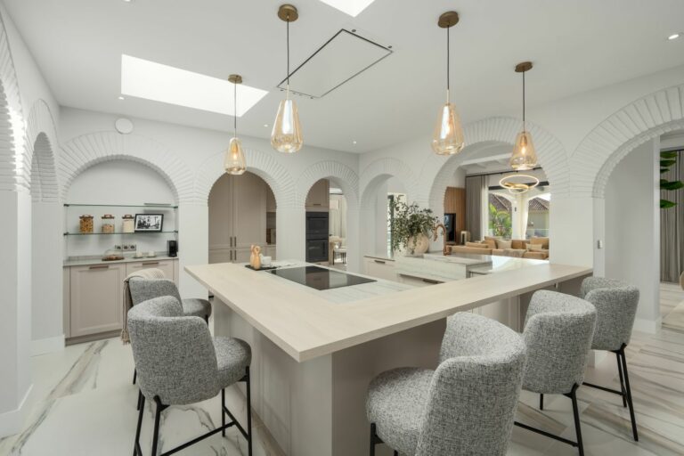 428030f35b7c554e8fdb841a6988fa17 - 12