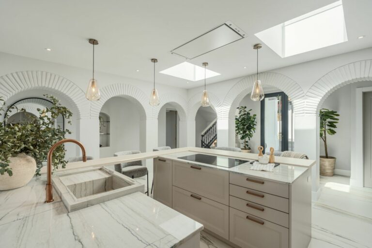 428030f35b7c554e8fdb841a6988fa17 - 4