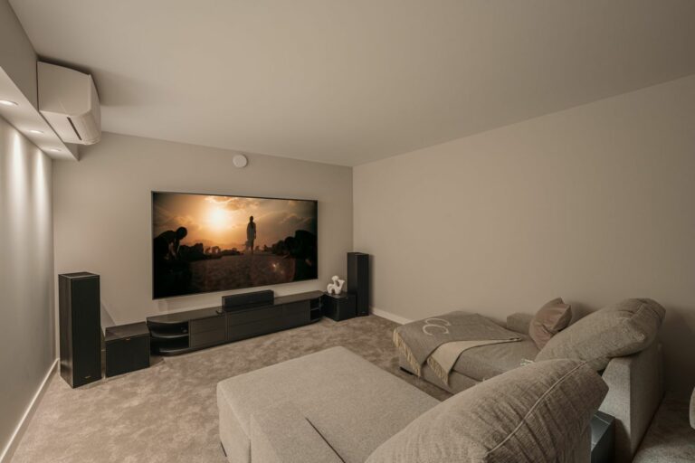 428030f35b7c554e8fdb841a6988fa17 - 7