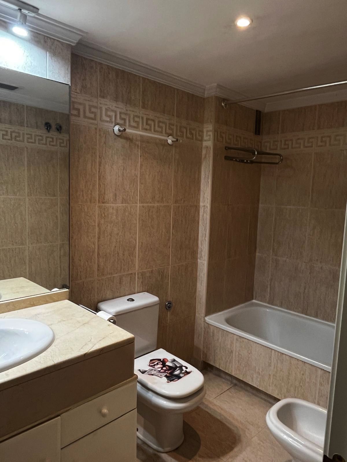 429bf0d8b5b58233c05e546ba585f0d9 - 16