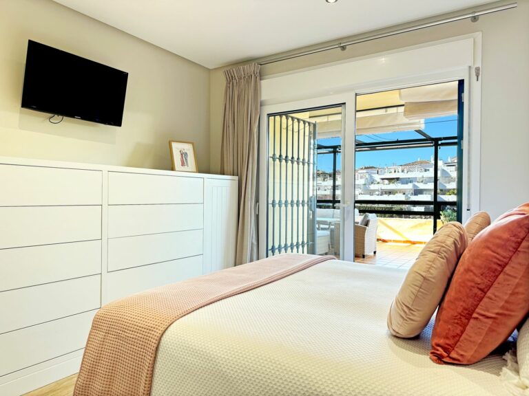 42b3fdc4726de399486ecbc410067b31 - 16