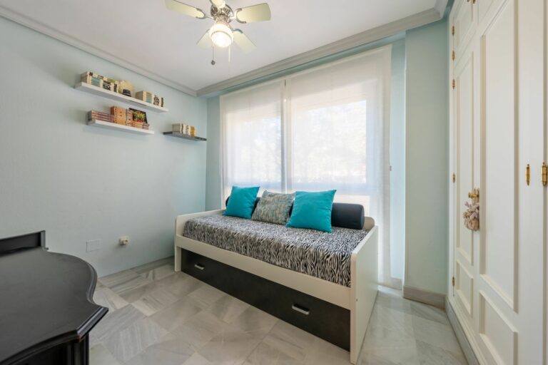 42ee041d71bb7d7a376d1710065d7ac0 - 16