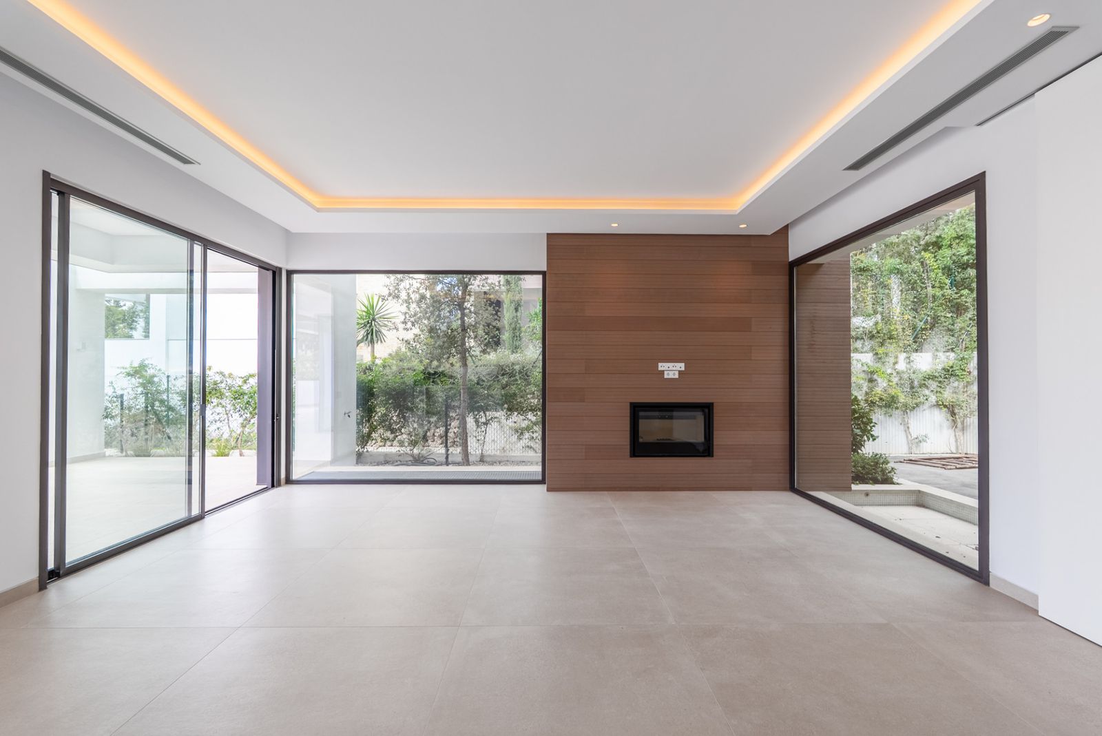 45961f0f373679d3374eb7d7772e3350 - 10