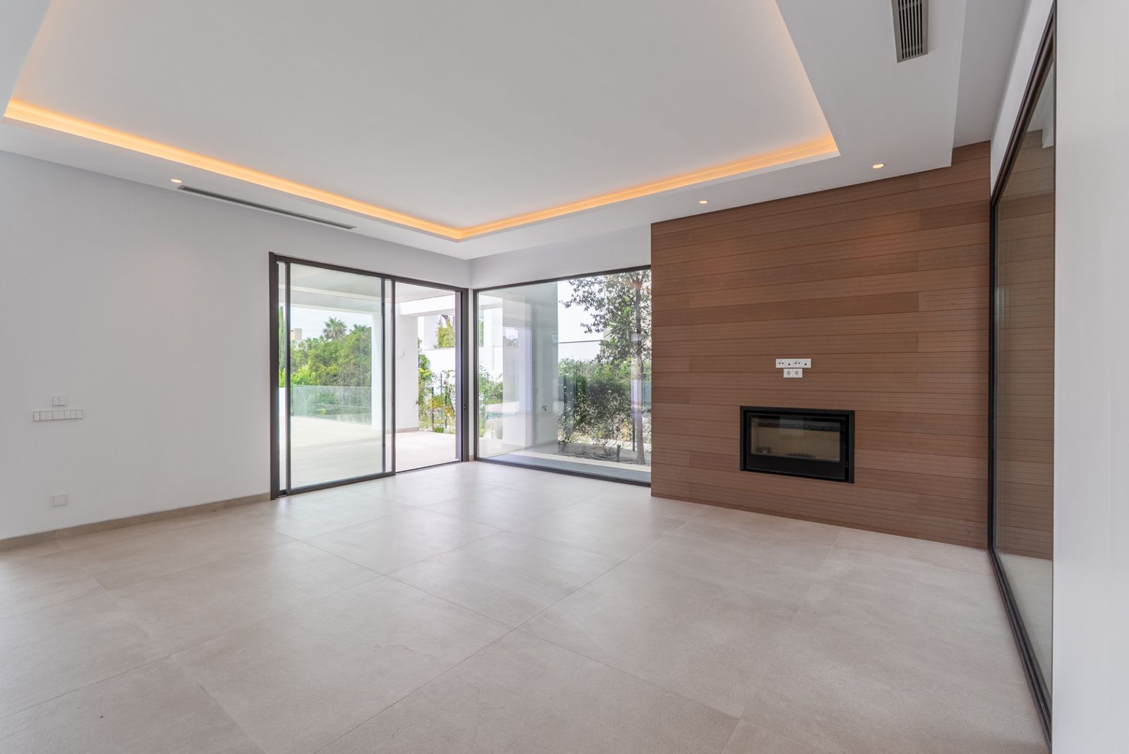 45961f0f373679d3374eb7d7772e3350 - 11