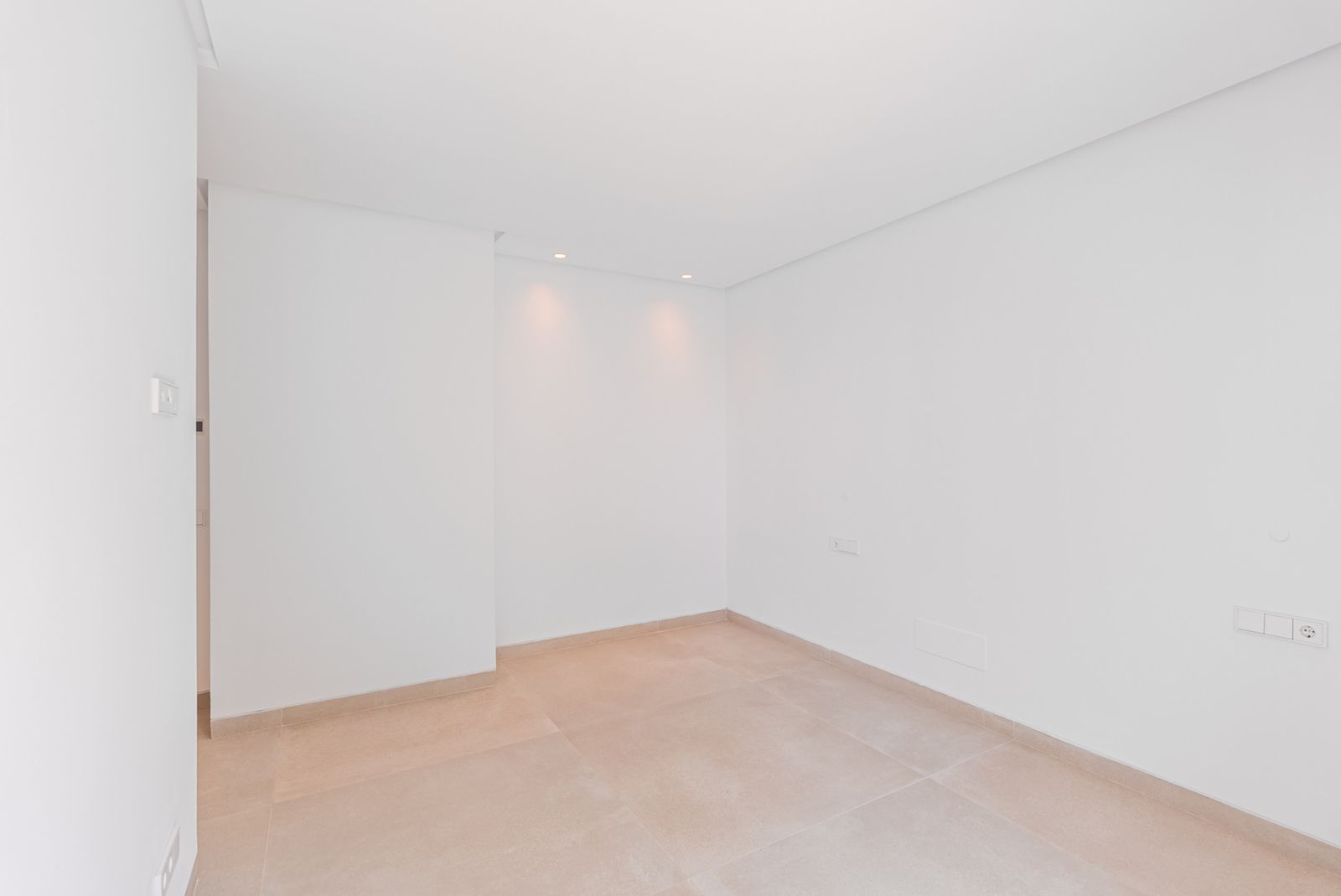 45961f0f373679d3374eb7d7772e3350 - 14