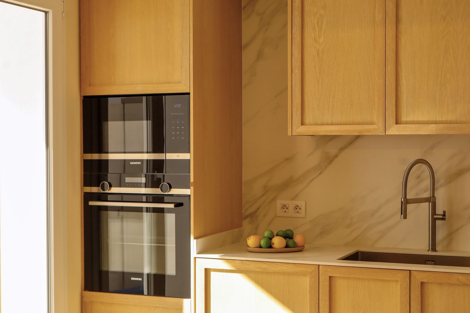 46160ce9d3f8f8a7ba3568667f72a12a - 6