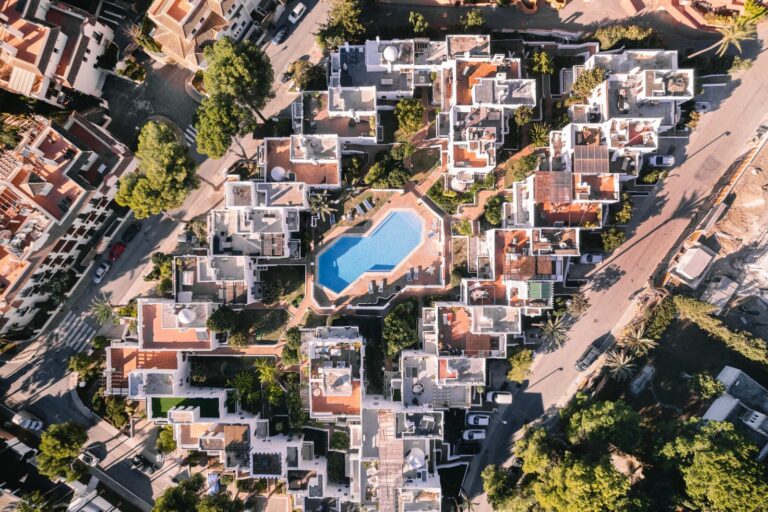 466382cee86abae5a75635ea5111bca1 - 12