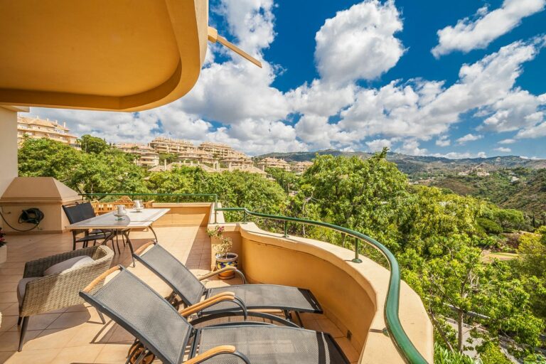 46b116d24b6043ec29c806af1bac41e5 - 14