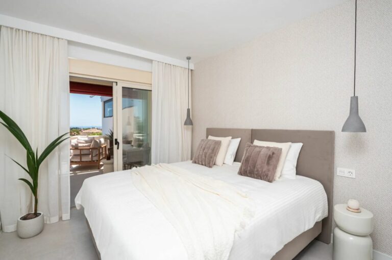 46e14a1e5f185af9b88e02fa7a6222ee - 15