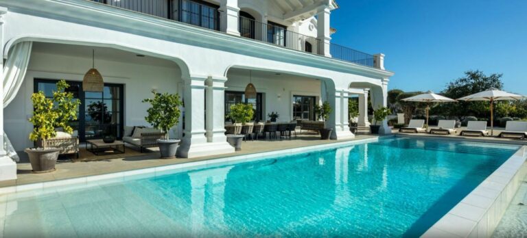 490e6327066412a2507c68c8fc0b2c4a - 11