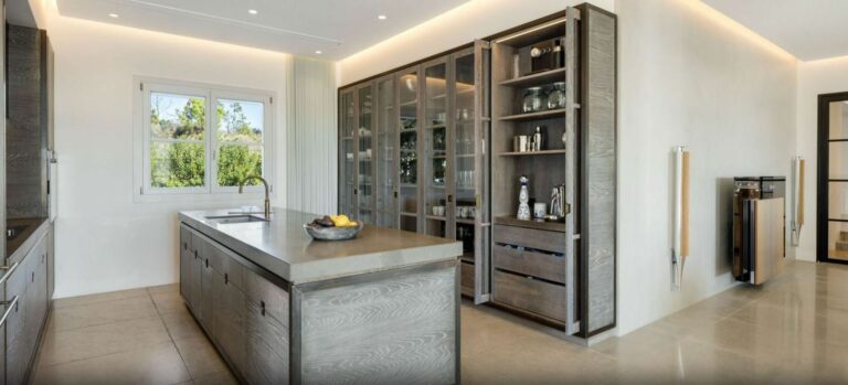 490e6327066412a2507c68c8fc0b2c4a - 14