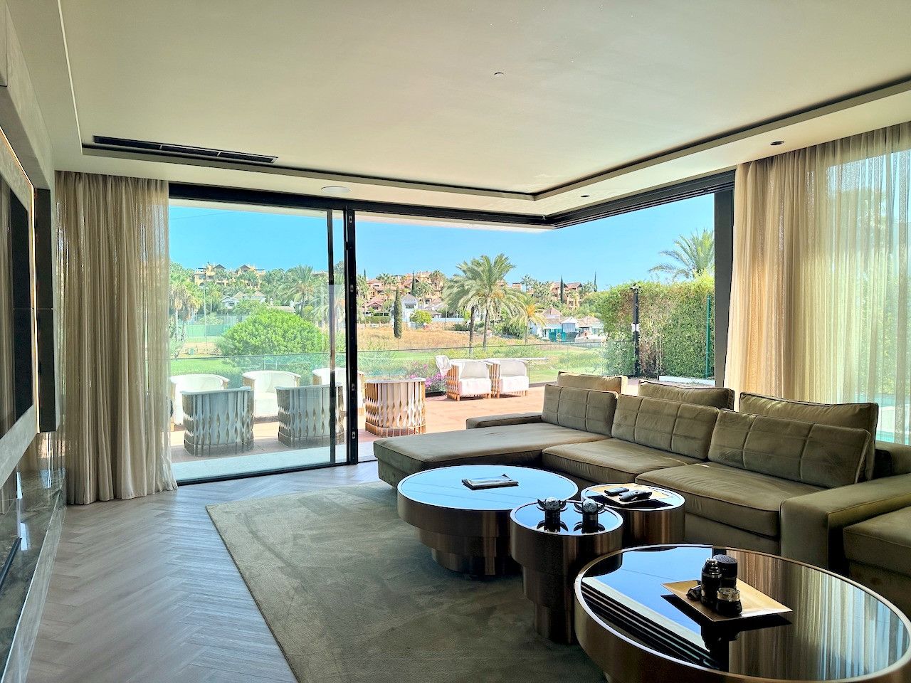 4b591f872246379d2fdfaa7710c282af - 11