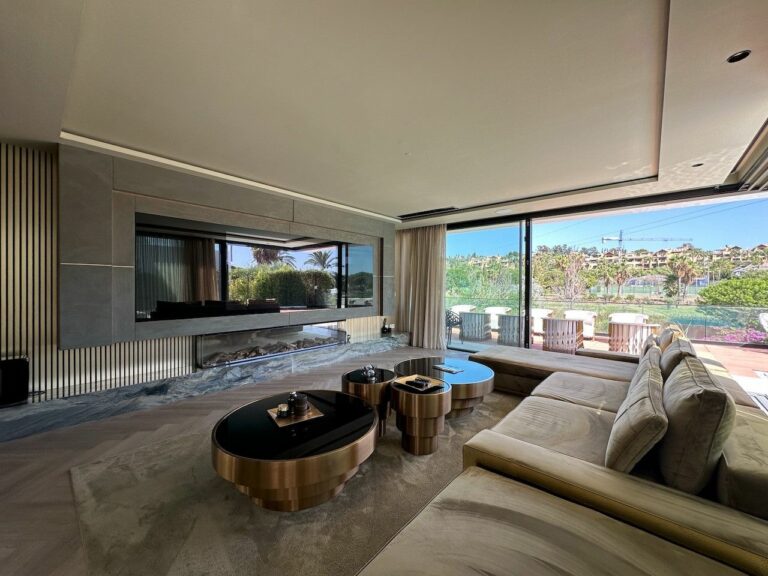 4b591f872246379d2fdfaa7710c282af - 16