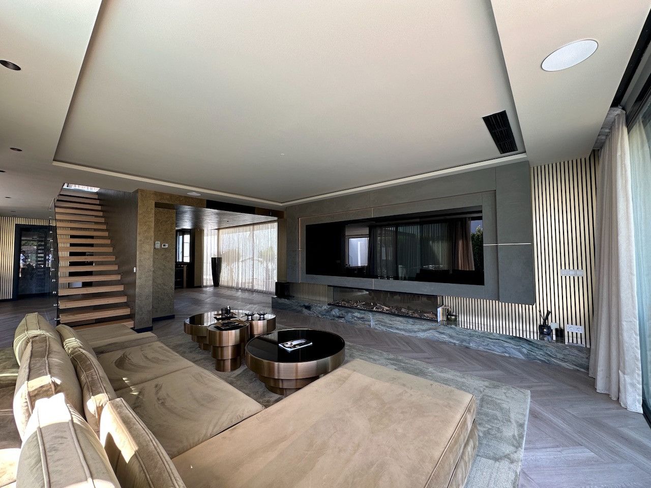 4b591f872246379d2fdfaa7710c282af - 4