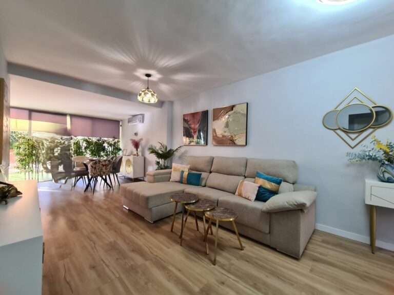 4b796c221a4f1980793890938e30fc73 - 2