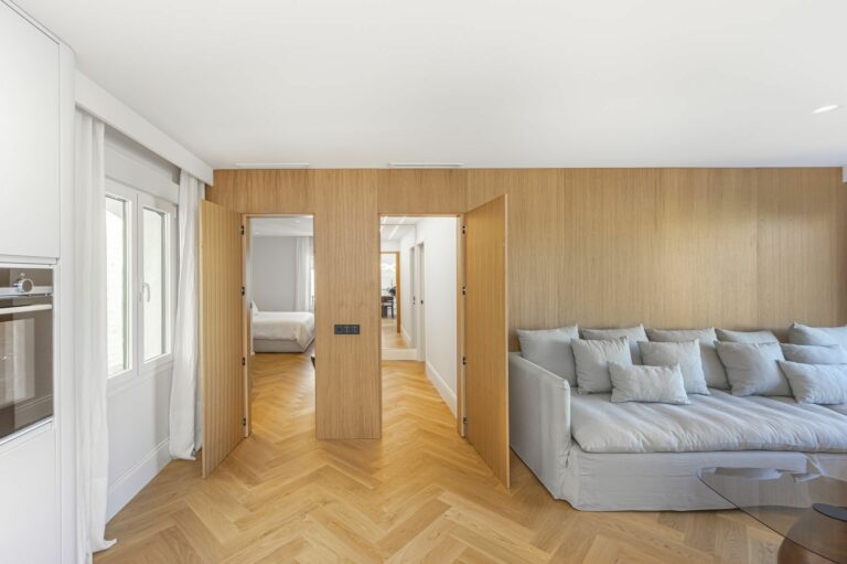 4c401e1f77bf3a79a1ea653ea8c3b82d - 12