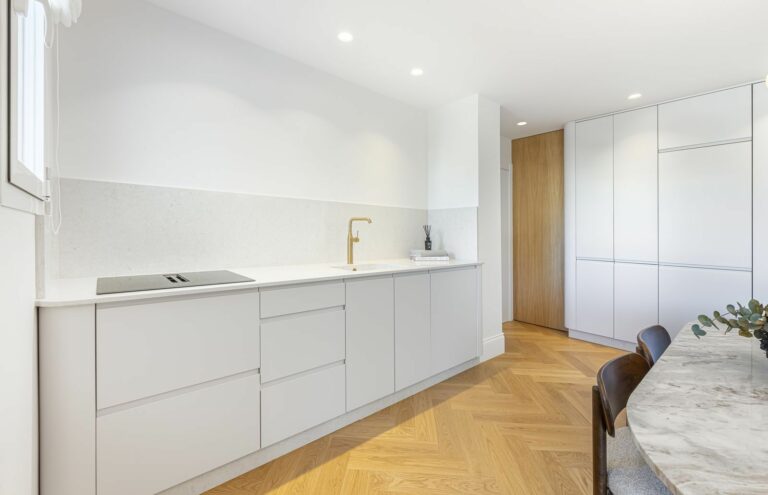 4c401e1f77bf3a79a1ea653ea8c3b82d - 15