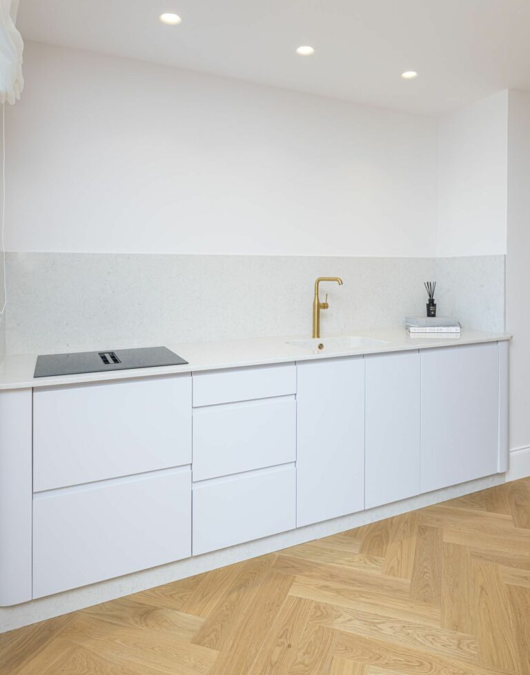 4c401e1f77bf3a79a1ea653ea8c3b82d - 16