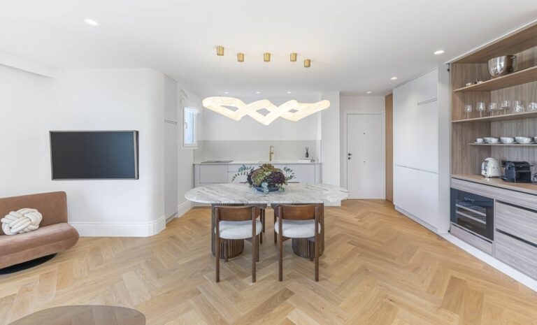 4c401e1f77bf3a79a1ea653ea8c3b82d - 7