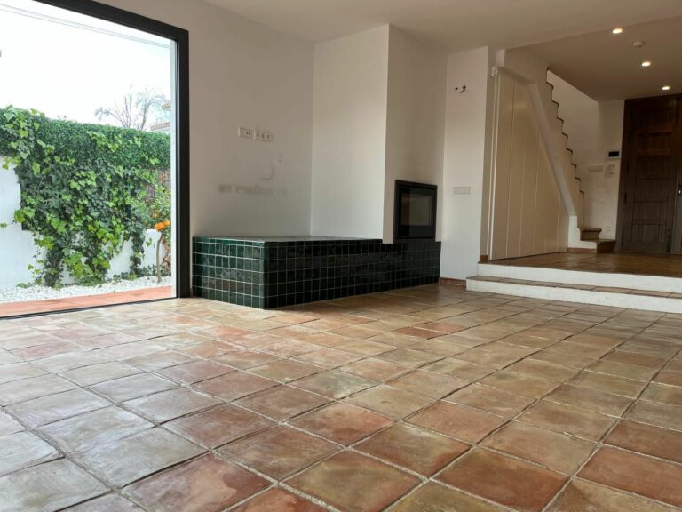 4c5ff8daa26da8a3f39f925c2bb26375 - 5