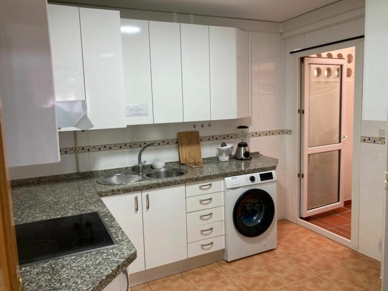 4ceeef62039deb2a9997b83949c6ded7 - 4