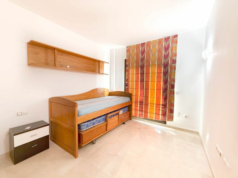 4e63a8db7c3d29dfff9b4bab78102447 - 16