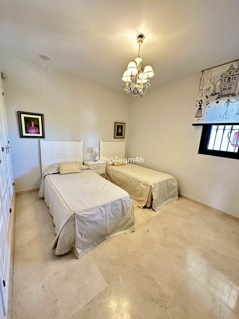 4ef9aef166e1e34b1e0249498b2033c7 - 8