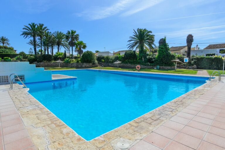 501f7179782dc34c626e8d95f2676a5c - 11